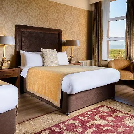 Lake Lodge Guesthouse Гостевой дом 4*