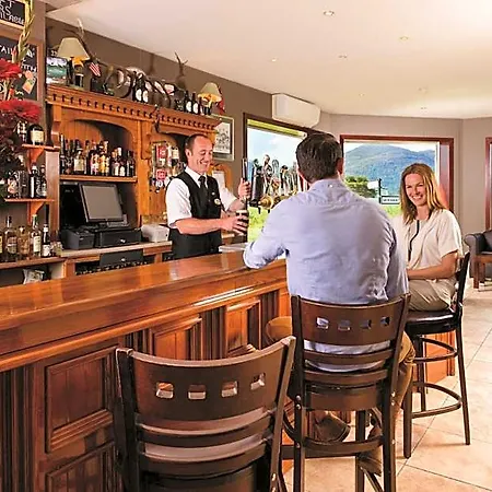 بيت ضيافة Lake Lodge Guesthouse 4*