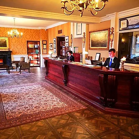 Lake Lodge Guesthouse بيت ضيافة كيلارني