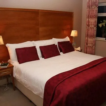بيت ضيافة Lake Lodge Guesthouse 4*