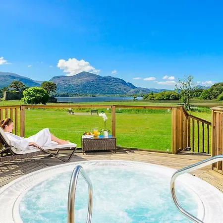 بيت ضيافة Lake Lodge Guesthouse