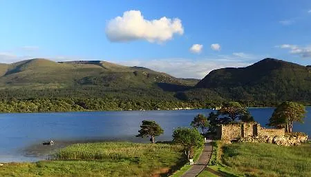 بيت ضيافة Lake Lodge Guesthouse
